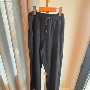 #298 Lululemon  Palazzo pants w/ drawstring- pockets- Size 10- 30' inseam -